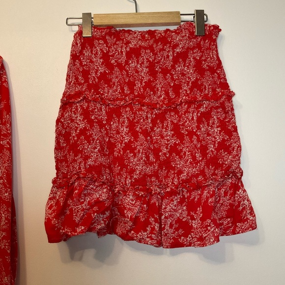 Urban Outfitters Red Floral Smocked Crop Top Skirt Set Size Medium Floral Design - Picture 3 of 5